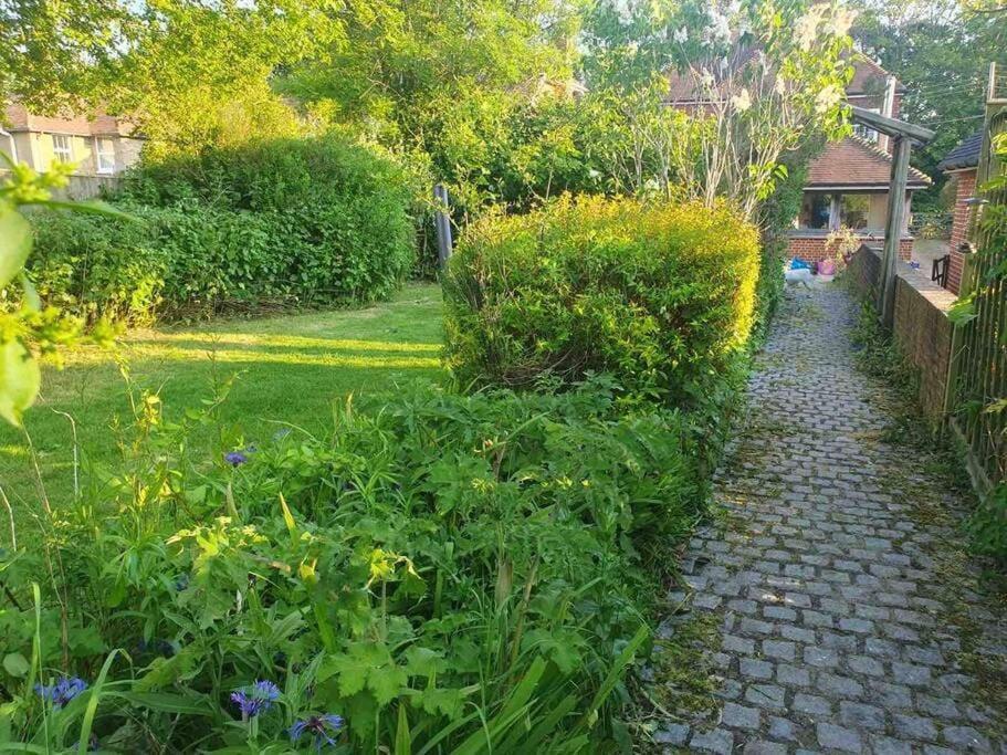 Nature Charm & Fruit Delights, Multi-Generation Celebratory Home -Try, Relax, Repeat - Sellindge Ashford  Eksteriør bilde