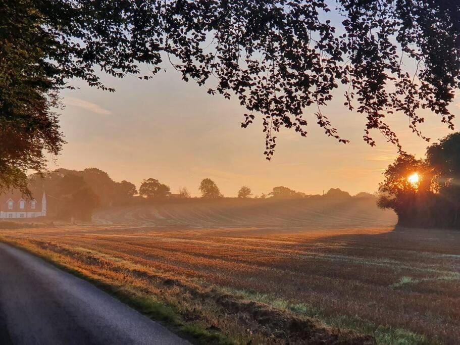 Nature Charm & Fruit Delights, Multi-Generation Celebratory Home -Try, Relax, Repeat - Sellindge Ashford  Eksteriør bilde