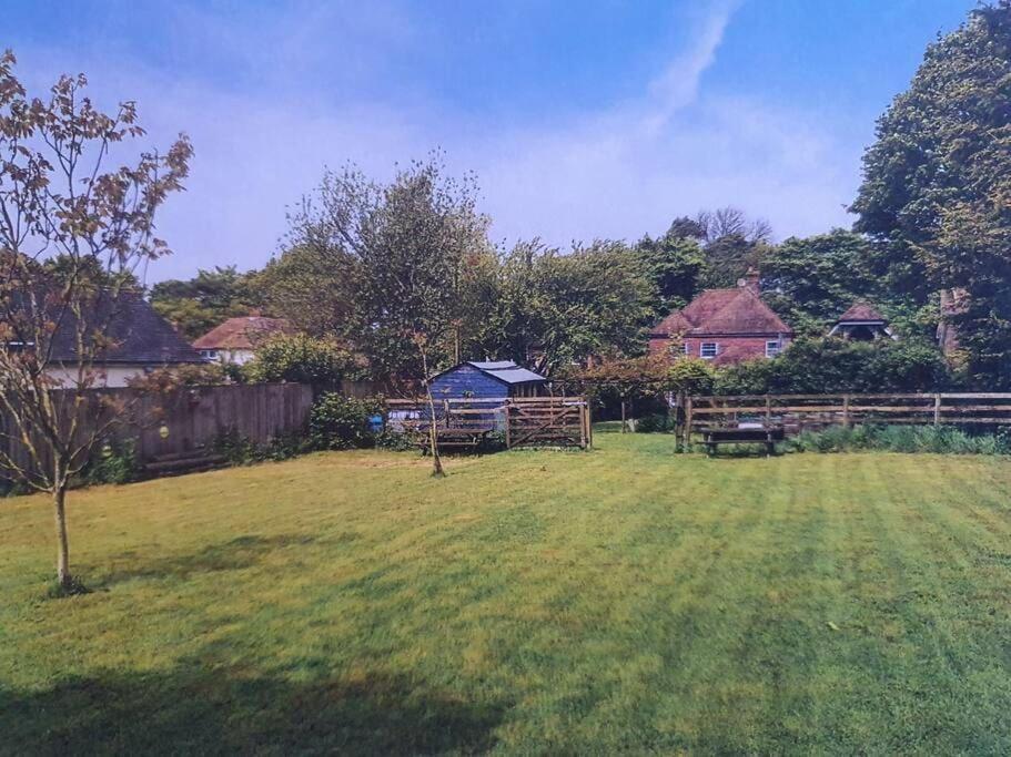Nature Charm & Fruit Delights, Multi-Generation Celebratory Home -Try, Relax, Repeat - Sellindge Ashford  Eksteriør bilde